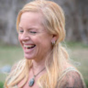 Meet your Posher, Jessa young